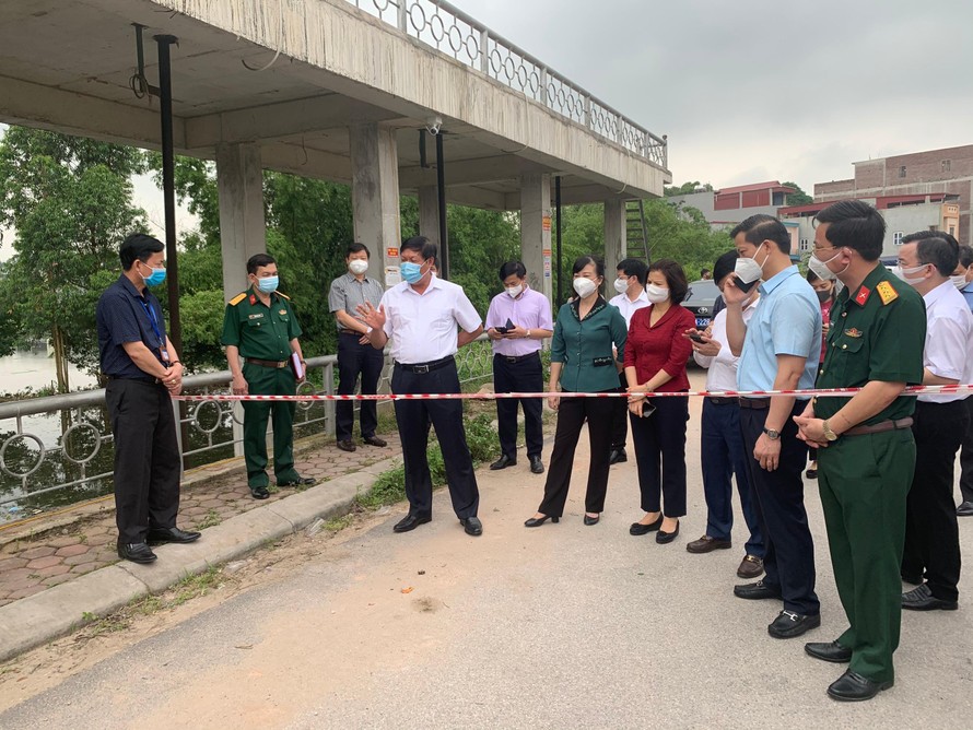 Đoàn công tác của Bộ Y tế và lãnh đạo tỉnh Bắc Ninh kiểm tra công tác phòng chống dịch COVID - 19 ở thành phố Bắc Ninh
