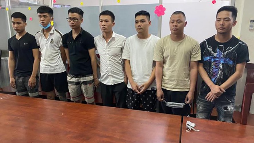 Nhóm cho vay nặng lãi bị bắt.