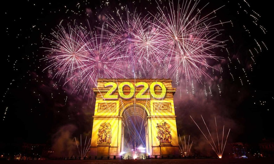Bữa tiệc mừng năm mới 2020 rực rỡ sắc màu trên khắp thể giới