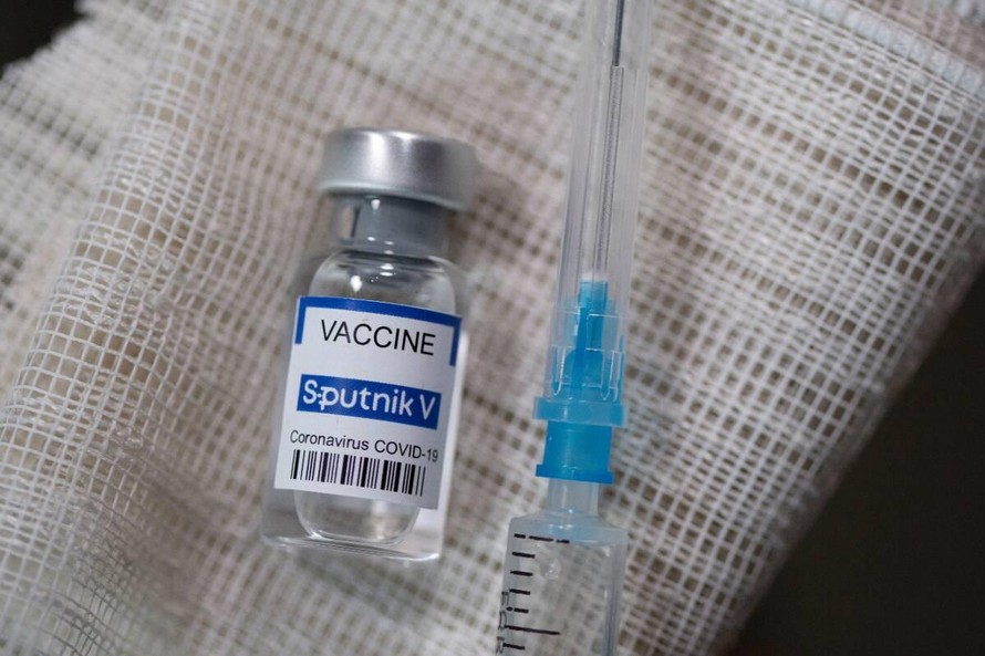 Vắc xin Sputnik V của Nga. Ảnh: Reuters