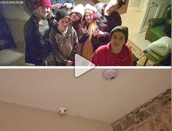 Khách thuê phòng phát hiện camera giấu kín livestream