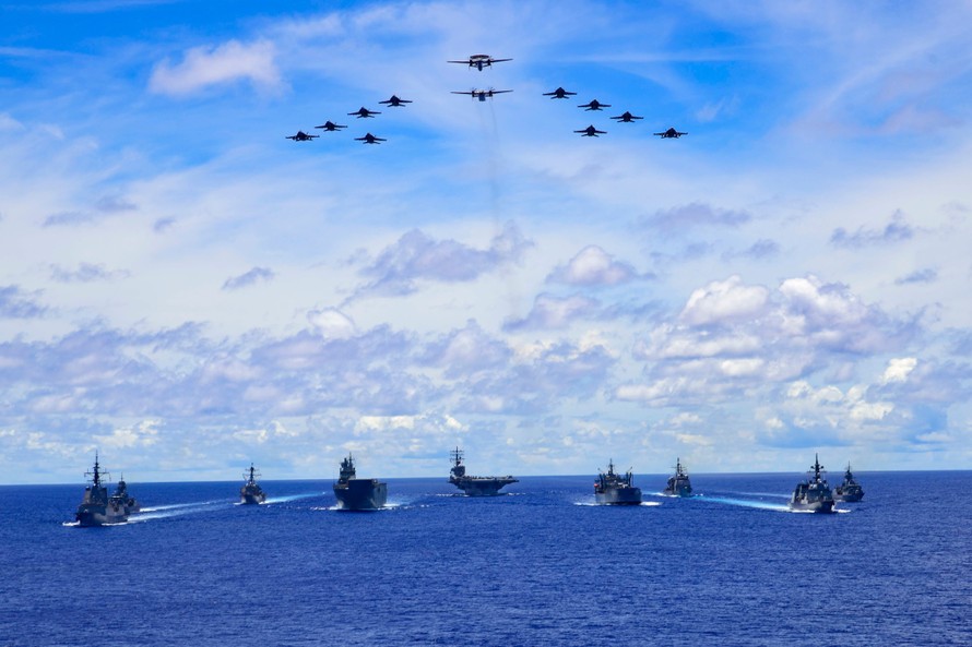 Tàu chiến Úc, Mỹ, Nhật diễn tập trên biển Đông gần Philippines. Nguồn: Bộ Quốc phòng Úc.