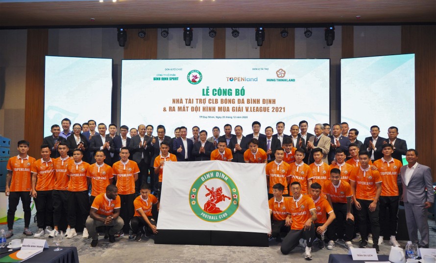 CLB bóng đá Bình Định đã làm lễ ra mắt nhà tài trợ mới và công bố đội hình mùa giải V.League 2021.