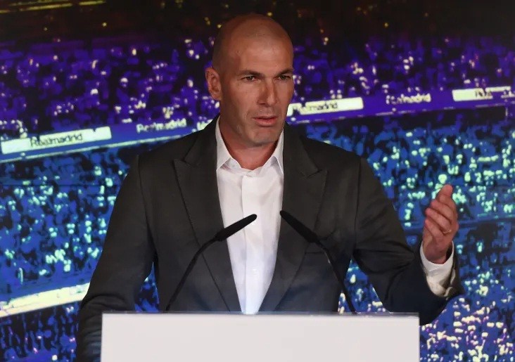 HLV Zinedine Zidane nhận mức lương 10,2 triệu bảng/mùa tại Real Madrid.