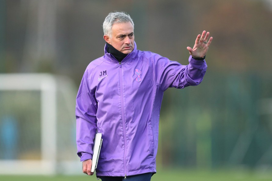 HLV Jose Mourinho.