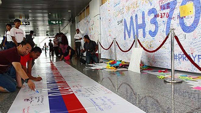 Thân nhân MH370 bắt đầu nhận tiền bồi thường