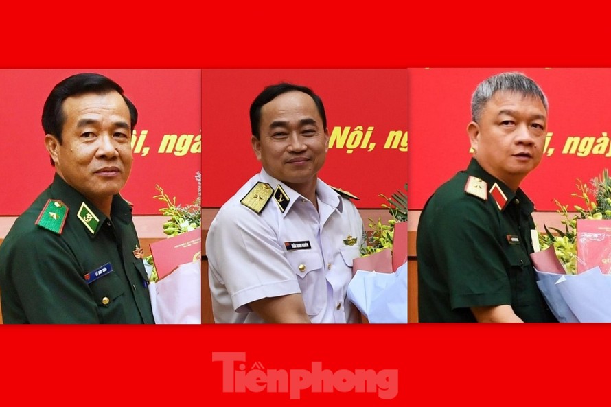 Từ trái qua, Thiếu tướng Lê Đức Thái, Chuẩn Đô đốc Trần Thanh Nghiêm và Thiếu tướng Nguyễn Quang Ngọc