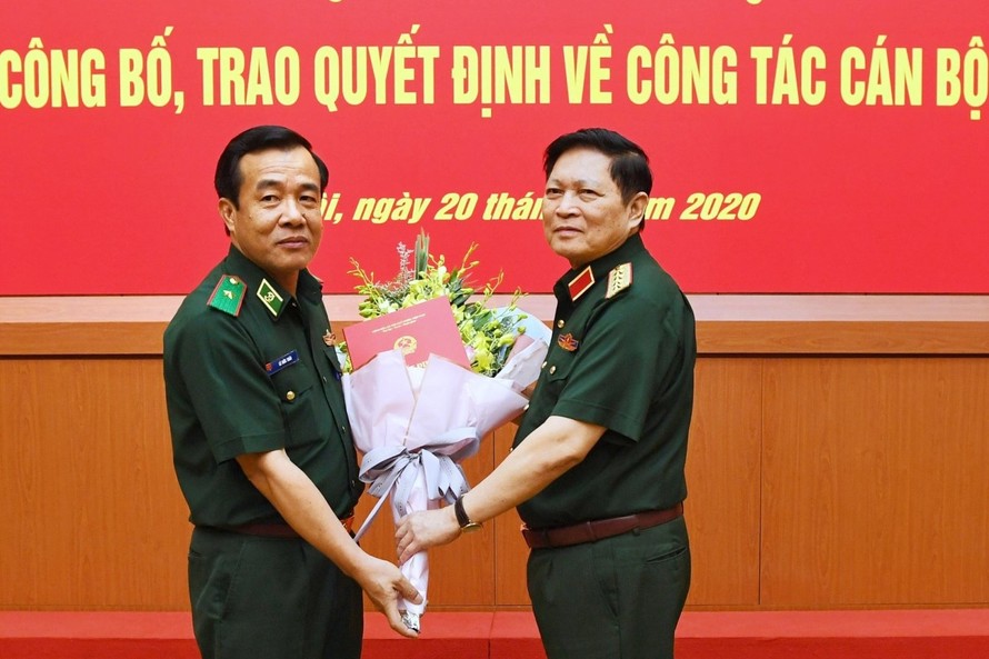 Đại tướng Ngô Xuân Lịch, Bộ trưởng Bộ Quốc phòng và Thiếu tướng Lê Đức Thái tại Hội nghị của Thường vụ Quân ủy T.Ư, tháng 7/2020