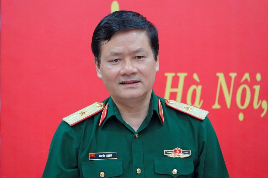 Thiếu tướng Nguyễn Văn Đức, Cục trưởng Cục Tuyên huấn chủ trì họp báo quý 1 năm 2021 của Bộ Quốc phòng, sáng 9/4. Ảnh: Nguyễn Minh