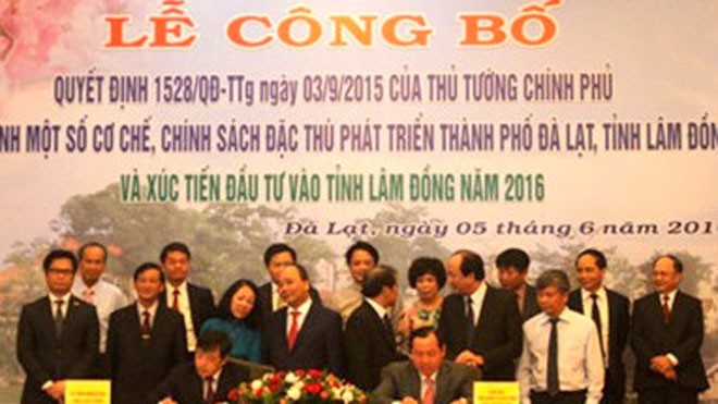 UBND tỉnh Lâm Đồng và Agribank ký kết thỏa thuận hợp tác giai đoạn 2016-2020