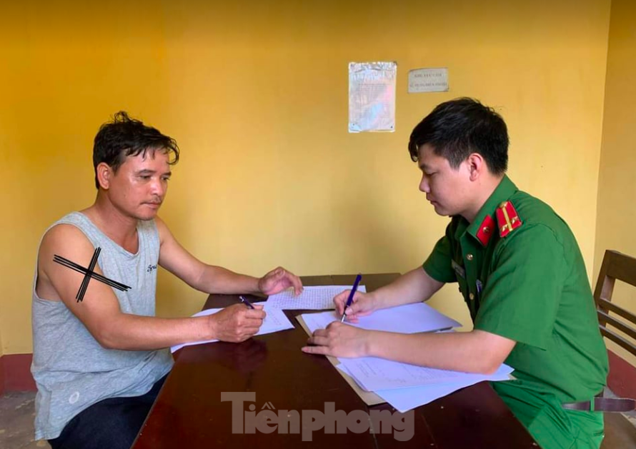 Nguyễn Hoàng Vươn khai nhận đã có hành vi dâm ô với bé gái 9 tuổi - Ảnh: Hoàng Long