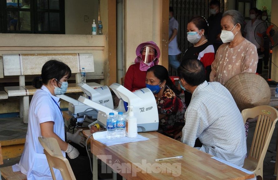 Hà Nam thần tốc xét nghiệm toàn bộ thành phố Phủ Lý để truy tìm F0 trong dân cư - Ảnh: Hoàng Long
