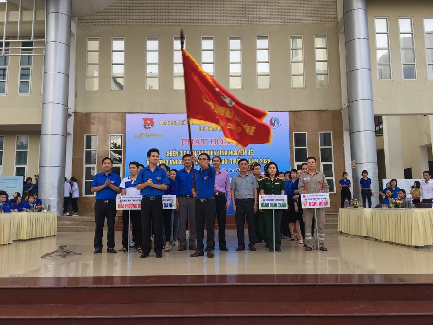 DVTN Nam Định ra quân thực hiện chiến dịch Tình nguyện hè 2020 - Ảnh: Hoàng Long