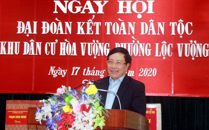 Uỷ viên Bộ Chính trị, Phó Thủ tướng Chính ohủ Phạm Bình Minh tham dự ngày hộ Đại đoàn kết toàn dân tại Nam Định - Ảnh: Hoàng Long