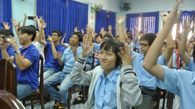 Các bạn trẻ khuyết tật tại TPHCM hào hứng với bộ phim “Những cuộc đời đáng sống” 