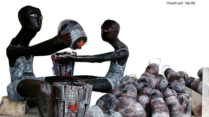  Tác phẩm điêu khắc sắp đặt “Chuyện quê”, giải nhì (không có giải nhất) tại Triển lãm 10 năm điêu khắc toàn quốc 2003-2013 