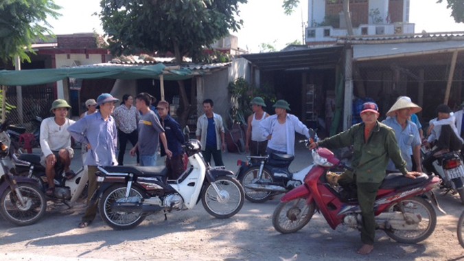 Vì sao dân chặn xe trên Quốc Lộ 1A?