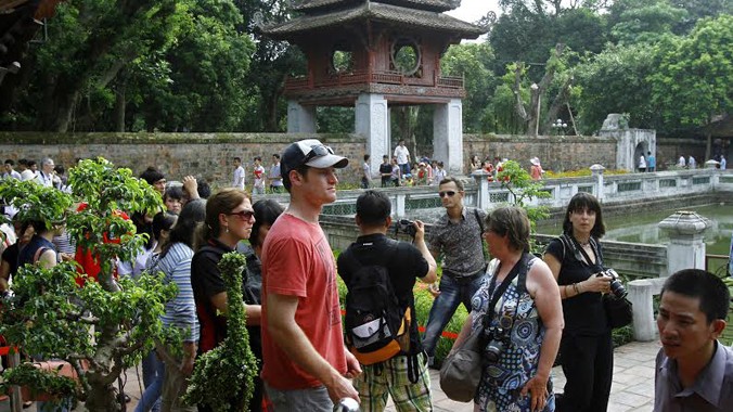Không cẩn thận, bầu chọn đại sứ du lịch lại là cuộc chơi tốn kém, không hữu ích. Ảnh: Như Ý