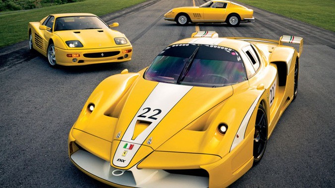 Bộ sưu tập siêu xe Ferrari màu vàng lớn nhất thế giới