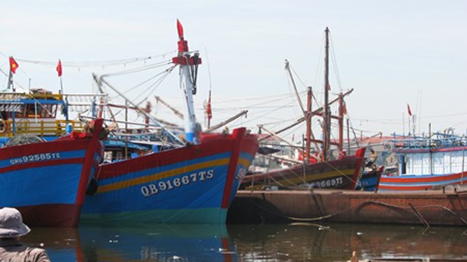 Tàu thuyền của ngư dân miền Trung đang neo đậu ở âu thuyền Thọ Quang (Đà Nẵng). Ảnh: Dân Trí.