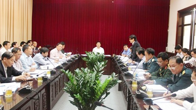 Tổng giám đốc Tổng công ty Quản lý bay Việt Nam báo cáo Bộ trưởng Đinh La Thăng nguyên nhân sự cố sập nguồn điện tại Tân Sơn Nhất ngày 20/11.