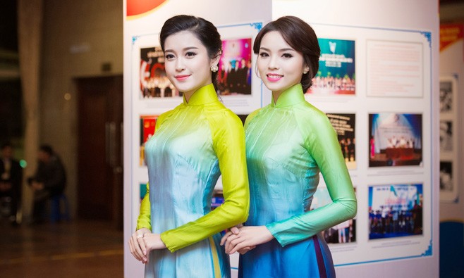 Hoa hậu, Á hậu cùng góp mặt trong chương trình 'Khát vọng trẻ' lần thứ 8.