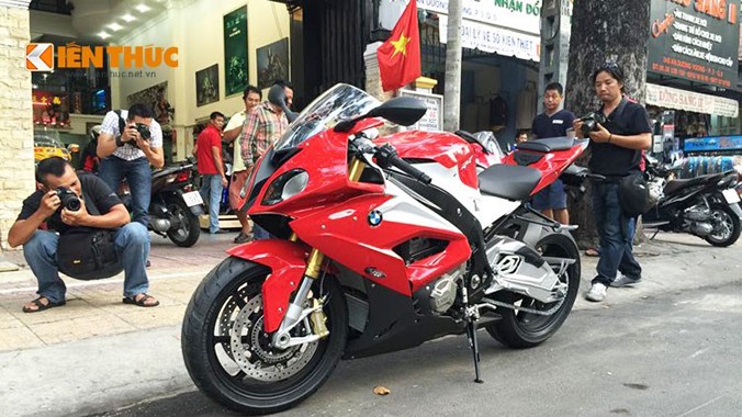 2015 BMW S1000RR First Ride Dont Fear The Litre Bike