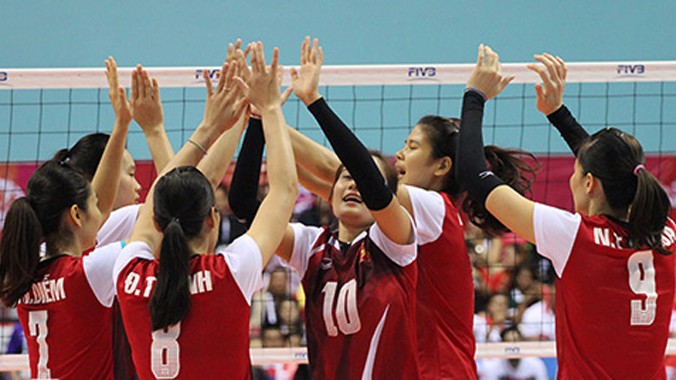 Sức mạnh tập thể là điểm tựa lớn nhất để các cô gái Việt Nam bước vào trận chung kết với Thái Lan. Ảnh: Thanh Trần/VnExpress.