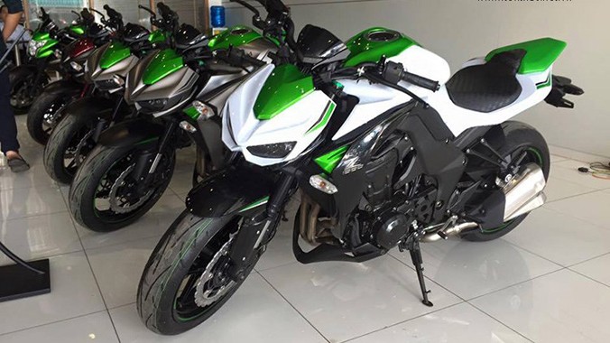 Mô hình Xe mô tô Kawasaki Z1000 R Green 118 Welly Chính Hãng Giá Rẻ