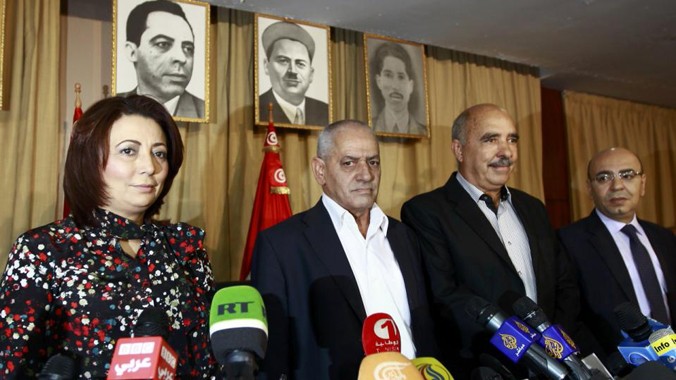 Lãnh đạo các tổ chức thành viên thuộc Tổ chức đối thoại quốc gia Tunisia trong một cuộc họp báo tại Tunis vào tháng 9/2013. Ảnh: Anis Mili.