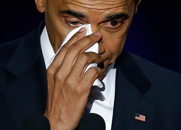 Hình ảnh xúc động của Tổng thống Mỹ Obama khi nói lời cảm ơn vợ, con.