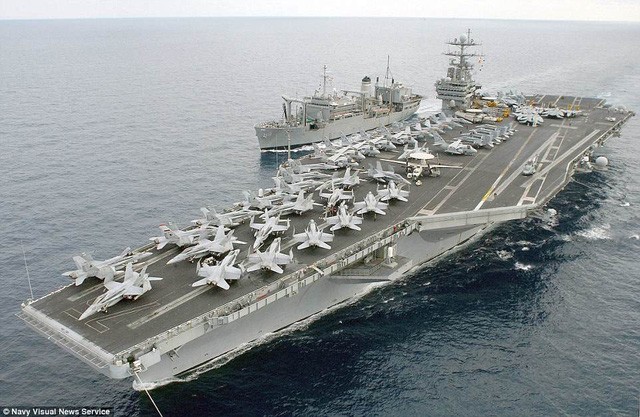 Tàu sân bay hạt nhân USS Harry S Truman. Ảnh: Dailymail.