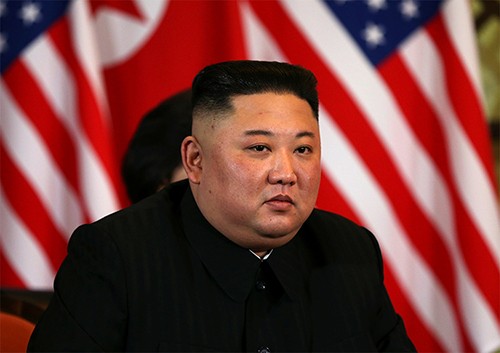 Chủ tịch Triều Tiên Kim Jong-un trong cuộc gặp với Tổng thống Mỹ Donald Trump tối 27/2 tại Hà Nội. Ảnh: Reuters.