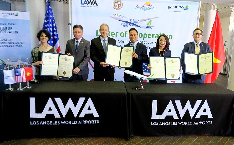 Bamboo Airways ký hợp tác 4 bên với Los Angeles xúc tiến đường bay thẳng Việt - Mỹ