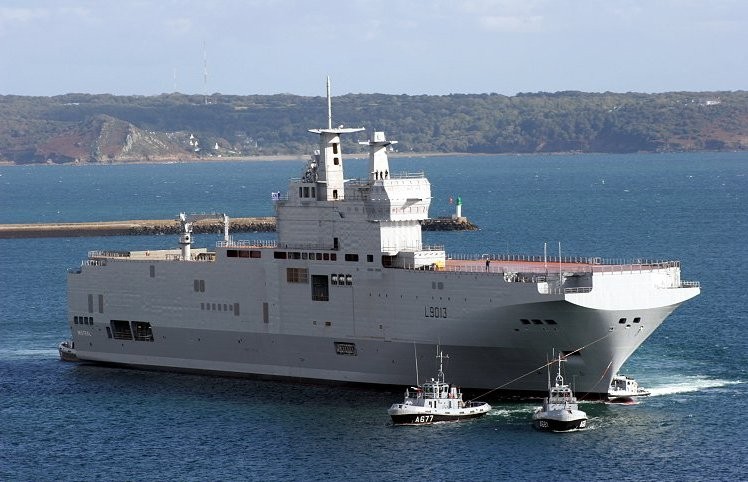 Tàu sân bay chở trực thăng lớp Mistral của Pháp 