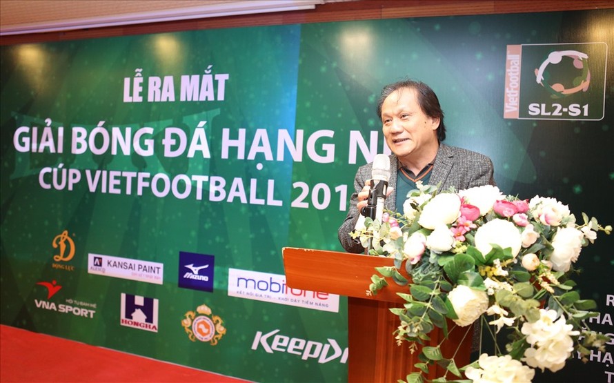 TTK Liên đoàn bóng đá Hà Nội Phan Anh Tú tại lễ công bố giải bóng đá hạng Nhì-cúp Vietfootball lần 1-2018 tại Hà Nôi ngày 13/3.