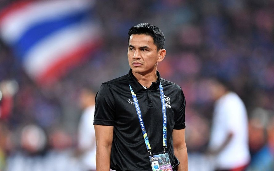 Kiatisuk từng thành công trên cả tư cách cầu thủ và HLV trưởng đội tuyển Thái Lan.