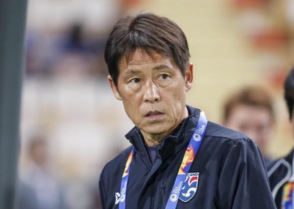Ông Akira Nishino chính thức rời ghế HLV trưởng đội tuyển Thái Lan. 