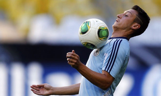Ozil không chắc suất đá chính tại World Cup