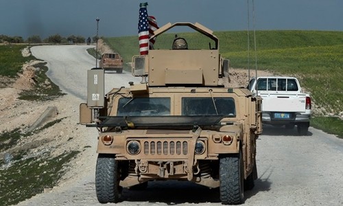 Xe của lực lượng Mỹ tại Syria hồi tháng ba. Ả