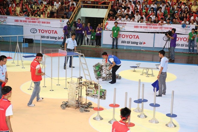 Vòng chung kết Robocon 2014: Lạc Hồng lại vô địch?