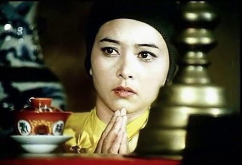  NSƯT Thanh Loan trong vai Ni cô Huyền Trang phim 'Biệt động Sài Gòn'.