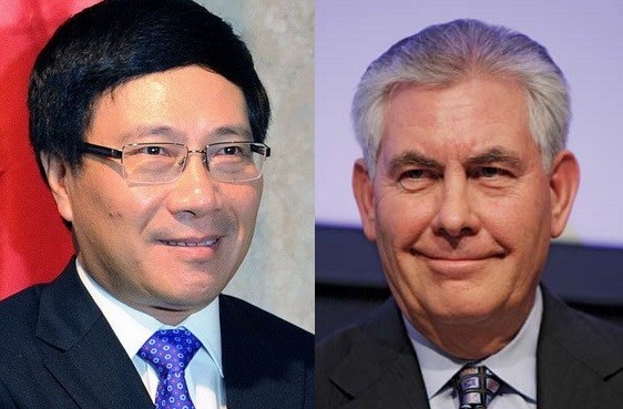 Phó Thủ tướng, Bộ trưởng Ngoại giao Phạm Bình Minh vừa có cuộc tiếp xúc với Ngoại trưởng Mỹ Rex Tillerson.