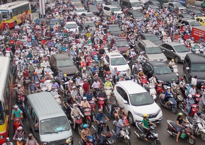Có 6 đơn vị tham gia làm bài dư thi ý tưởng chống ùn tắc giao thông Hà Nội