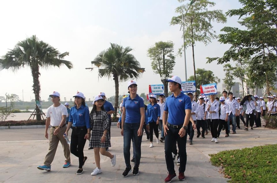 Hoa hậu Ngọc Hân cùng đoàn viên, thanh niên 'đi bộ vì cộng đồng'
