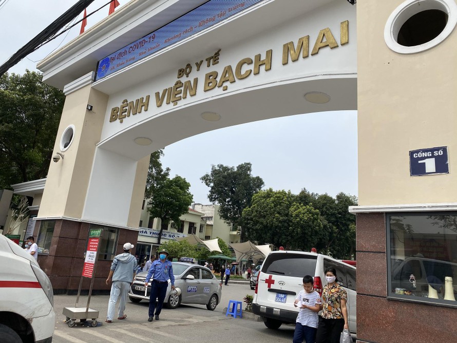 Giám đốc bị khởi tố, Bệnh viện Bạch Mai có người điều hành mới