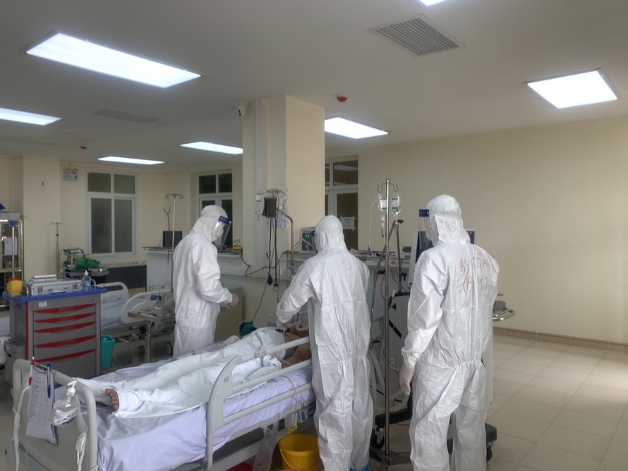 Ba bệnh nhân COVID-19 trẻ ở BV Phổi Đà Nẵng bất ngờ diễn biến nặng