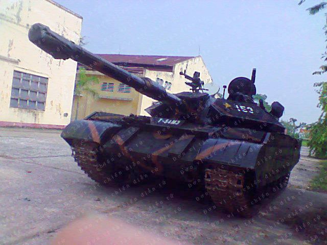 Xe tăng T54/55: Với số lượng sản xuất lên đến hàng ngàn chiếc, xe tăng T54/55 đã trở thành biểu tượng của quân đội Liên Xô trong suốt nhiều năm. Xem những hình ảnh của chiếc xe này sẽ giúp bạn cảm nhận được sức mạnh và độ tin cậy của nó.