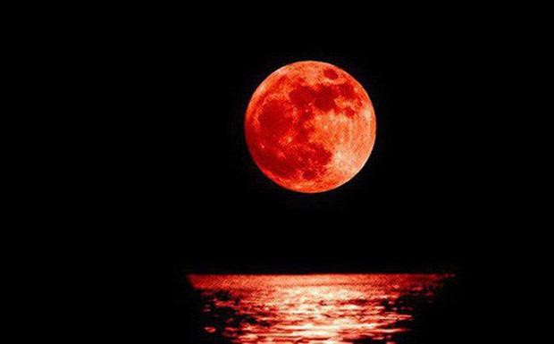 Những nơi nào có thể quan sát \'siêu trăng máu\' tối nay?