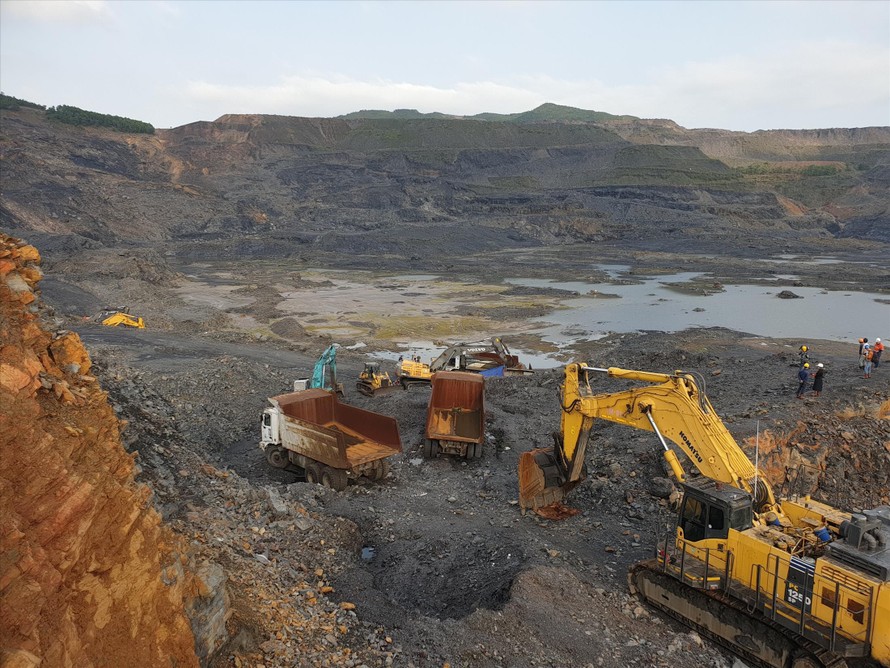Quảng Ninh đóng cửa mỏ than lộ thiên: Tài nguyên đã cạn kiệt?